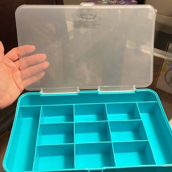 Storage container - Picture 2 of 4